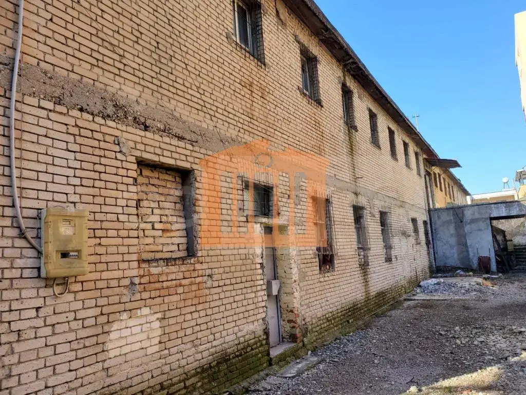Pasuri të patundshme komerciale 825 m² 2 kati