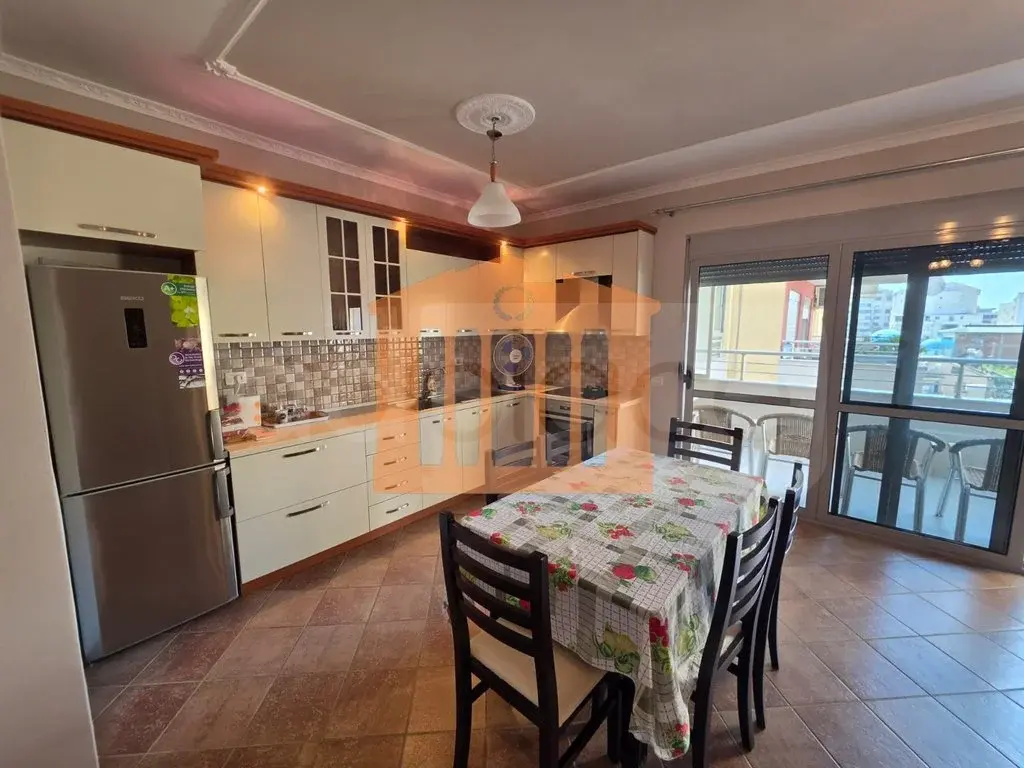 Apartament 3 dhoma 100 m² 3 kati