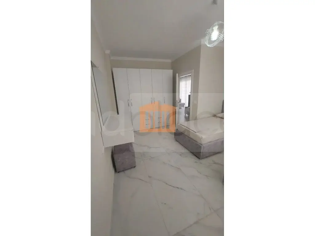 Apartament 3 dhoma 1 kati