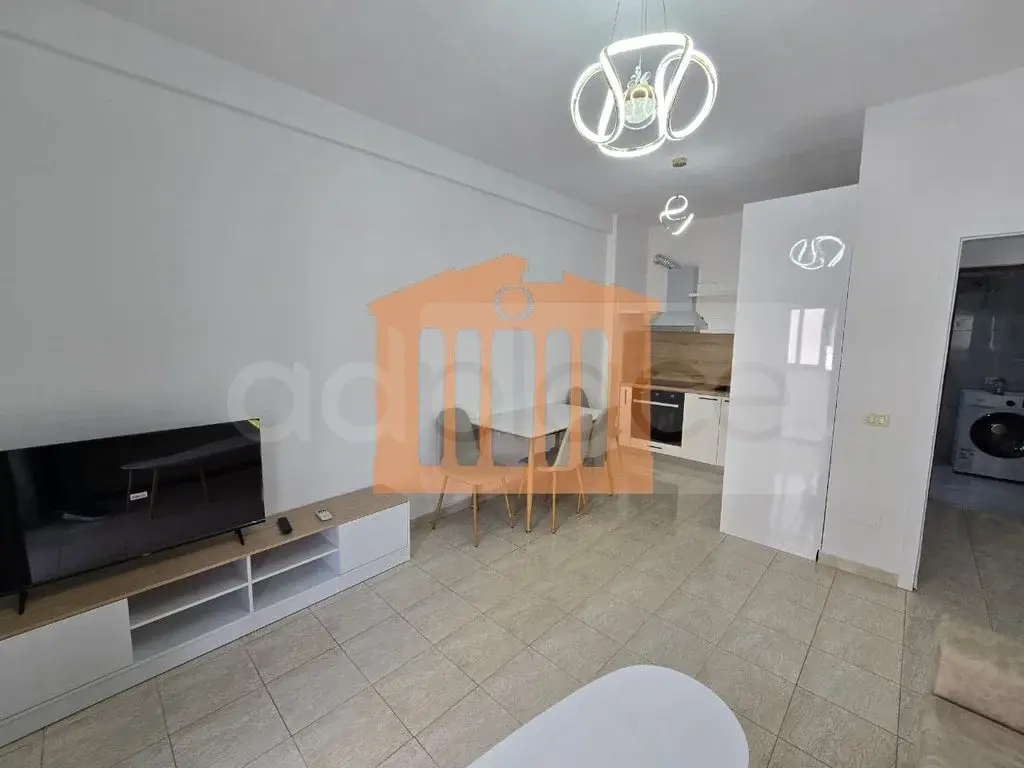 Apartament 60 m² 6 kati