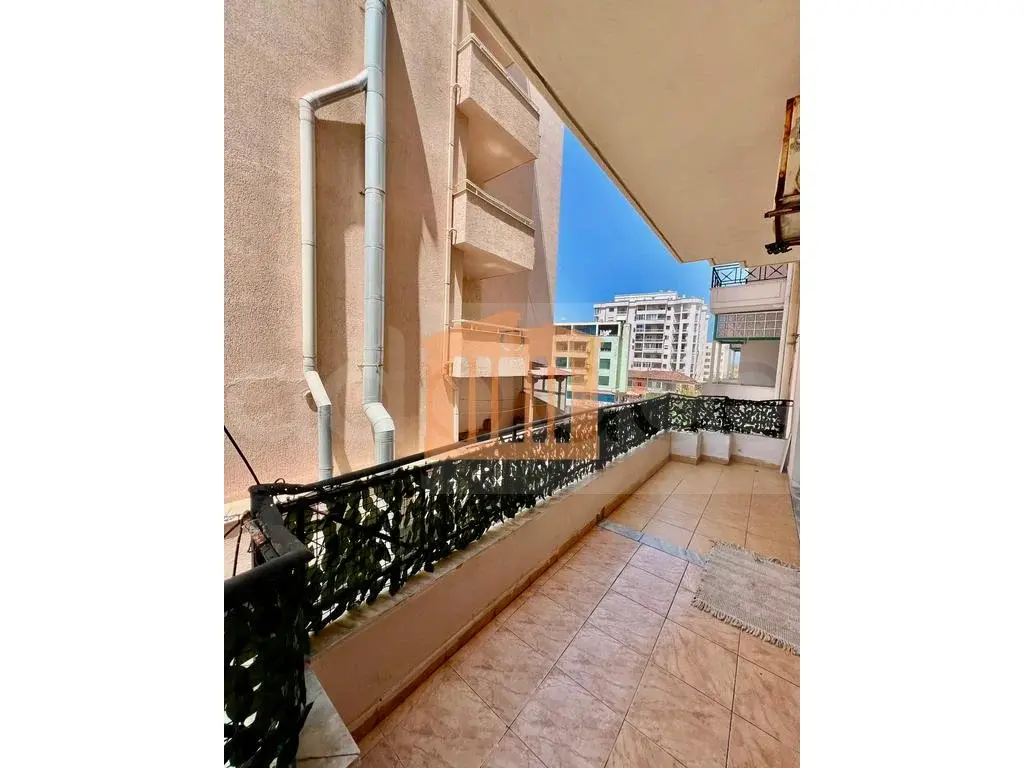 Apartament 2 dhoma 50 m² 3 kati