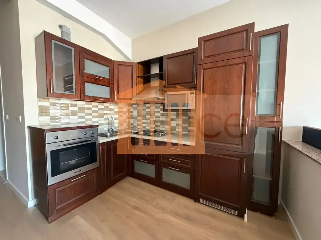 Apartament 2 dhoma 3 kati