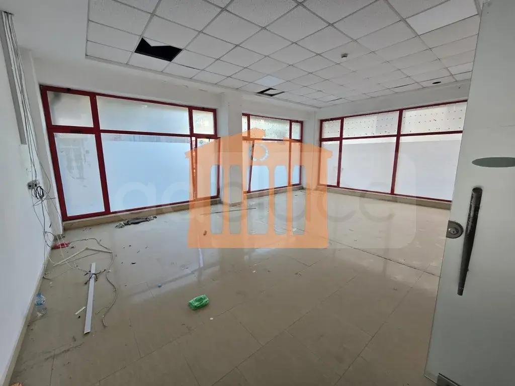 Pasuri të palujtshme komerciale 98 m² 2 kati