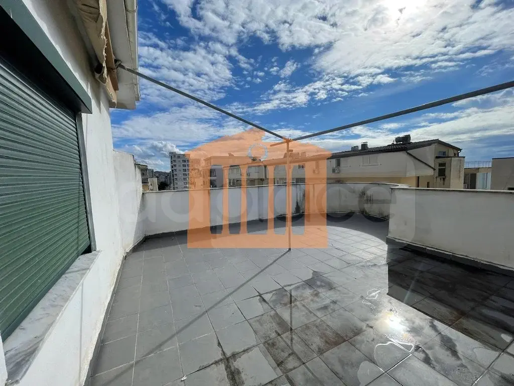 Apartament 52 m² 5 kati