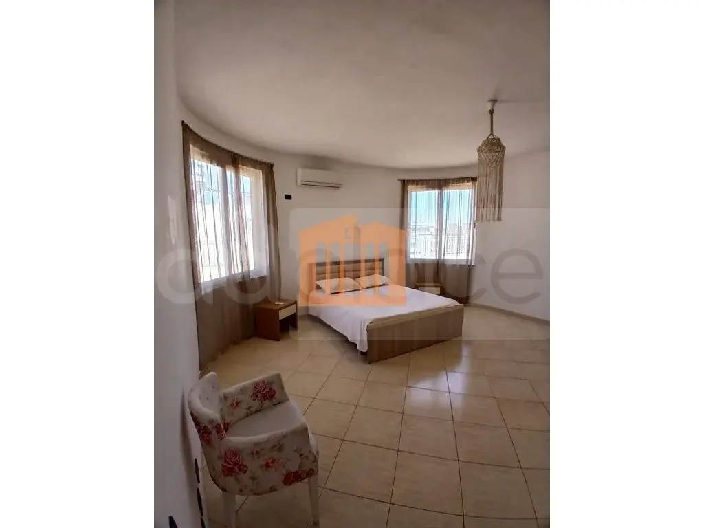 Apartament 249 m² 8 kati