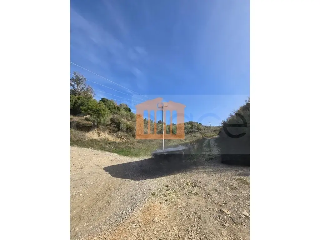 Parcela toke 300 m²