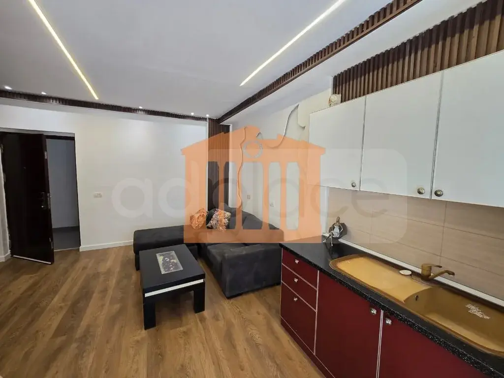 Apartament 42 m² 6 kati