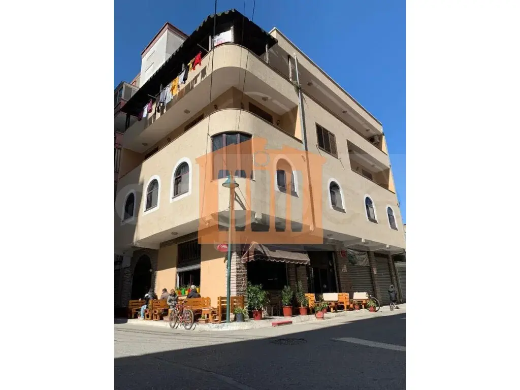 Shtëpi 760 m²