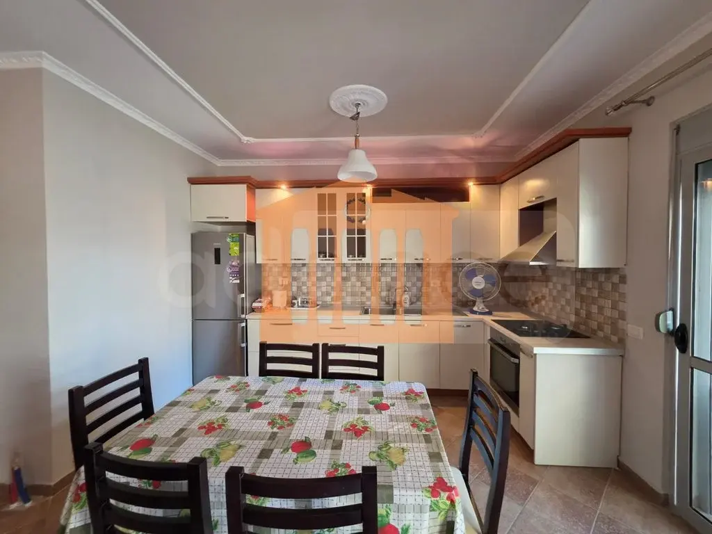 Apartament 3 dhoma 100 m² 3 kati