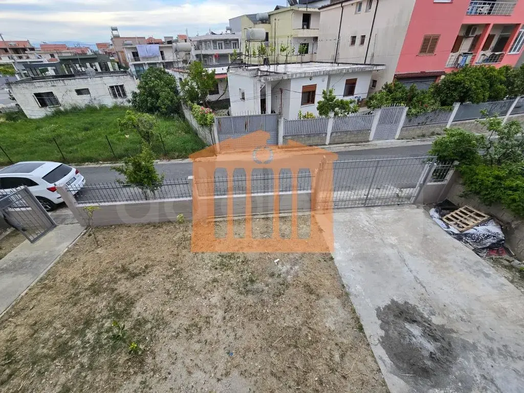 Shtëpi 471 m²