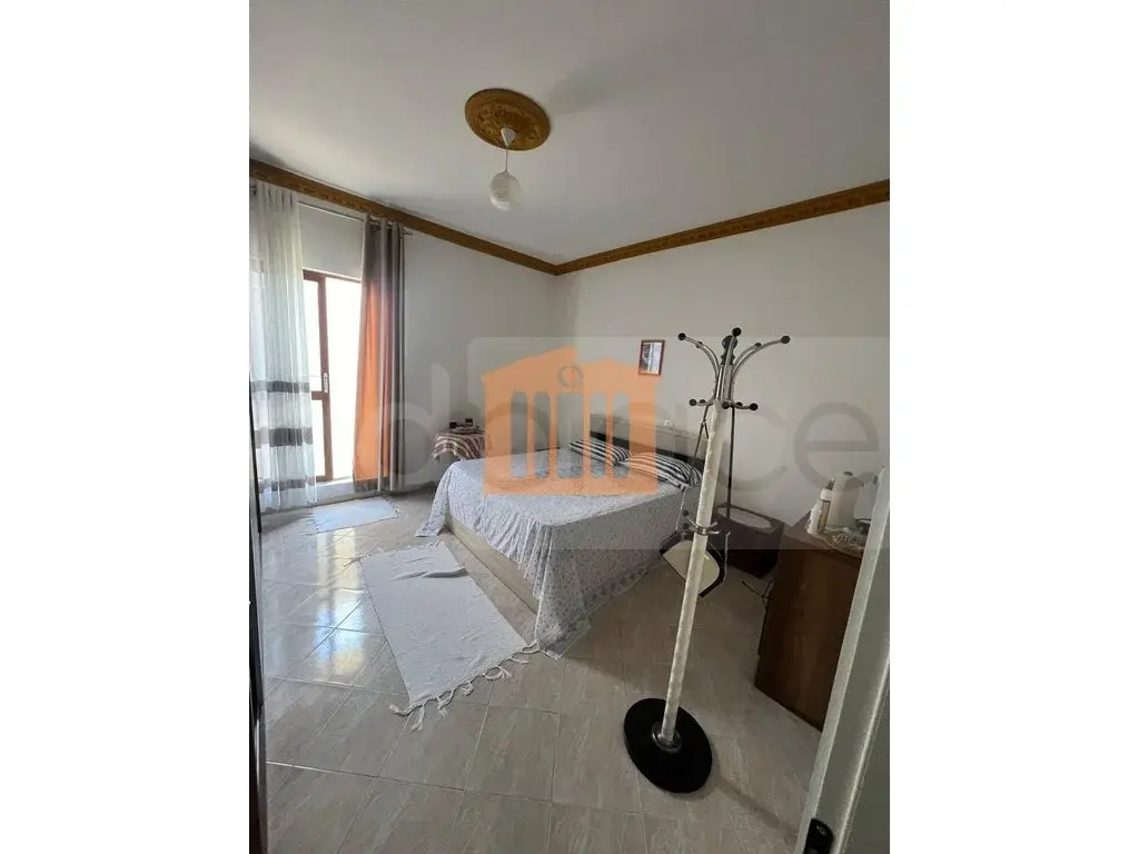 Shtëpi 264 m²