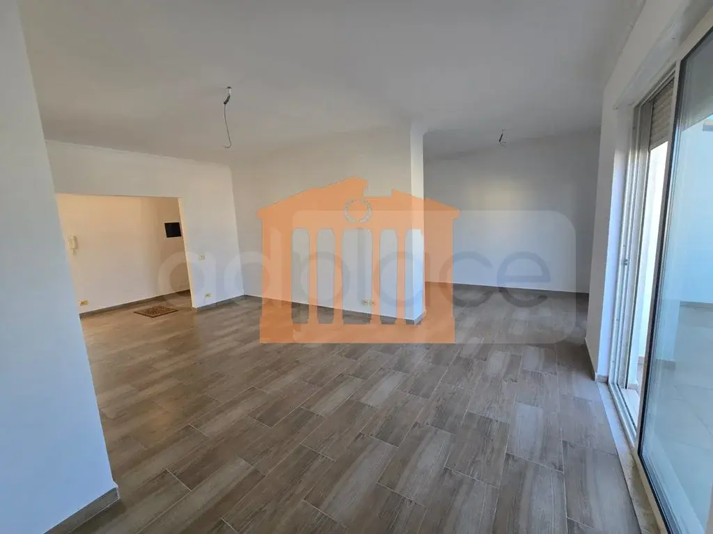 Apartament 148 m² 8 kati