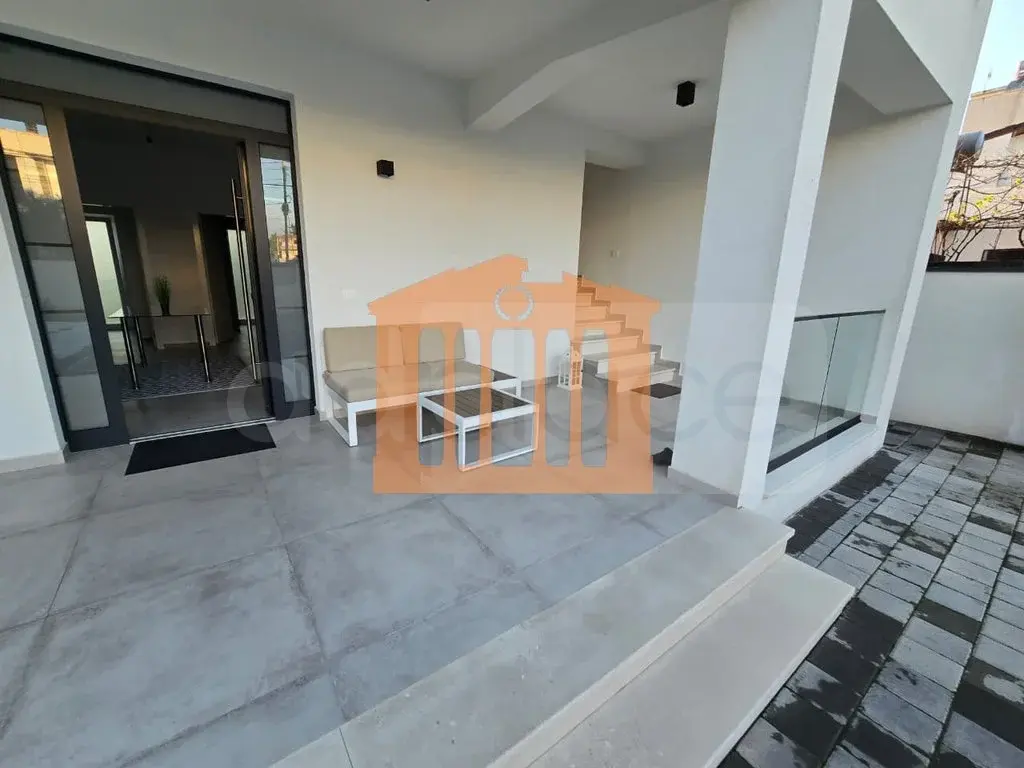 Shtëpi 392 m²