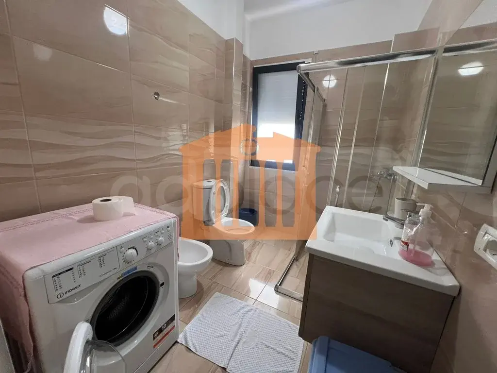 Apartament 2 dhoma 3 kati