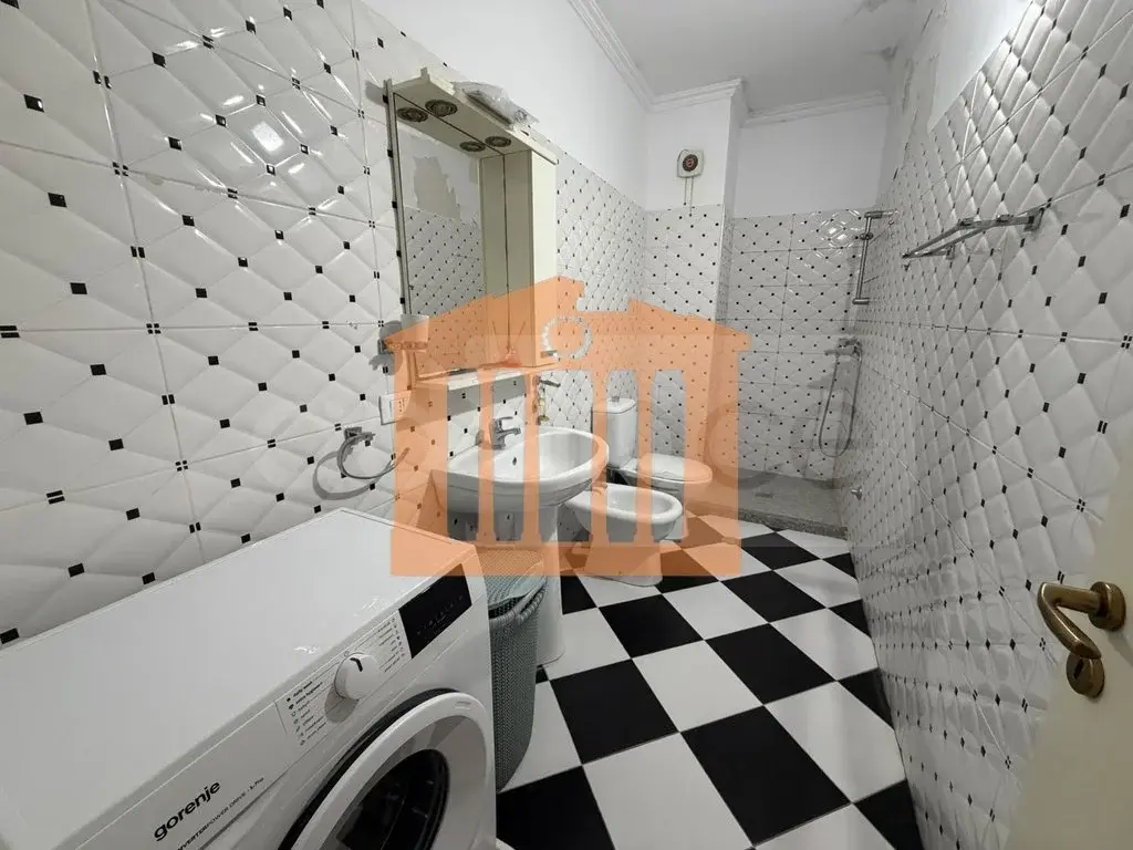 Apartament 2 dhoma 4 kati
