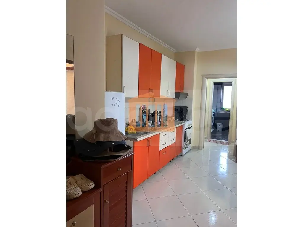 Apartament 2 kati