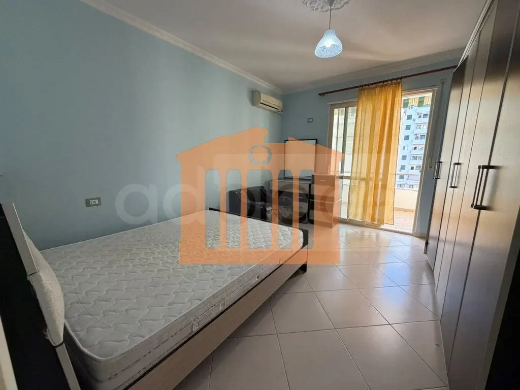 Apartament 2 dhoma 4 kati