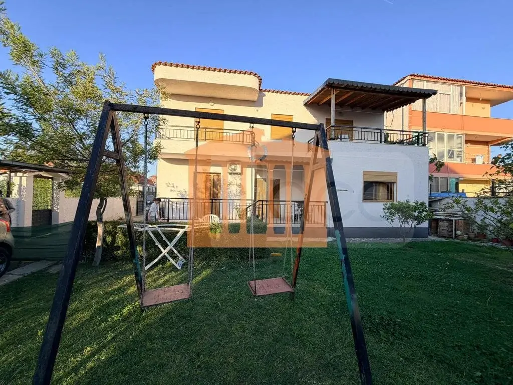 Apartament 4 dhoma 1 kati