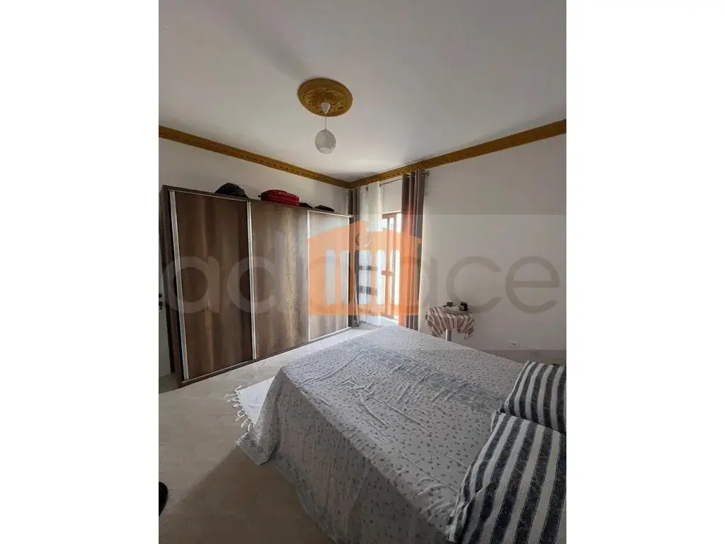 Shtëpi 264 m²