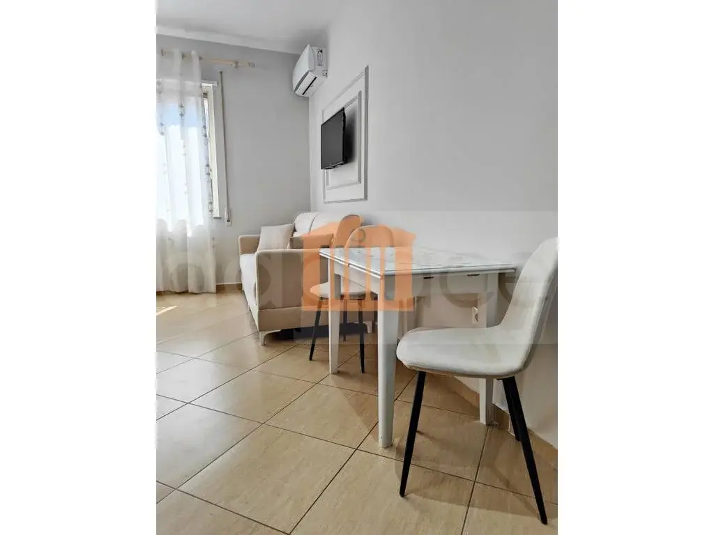 Apartament 2 dhoma 27 m² 3 kati