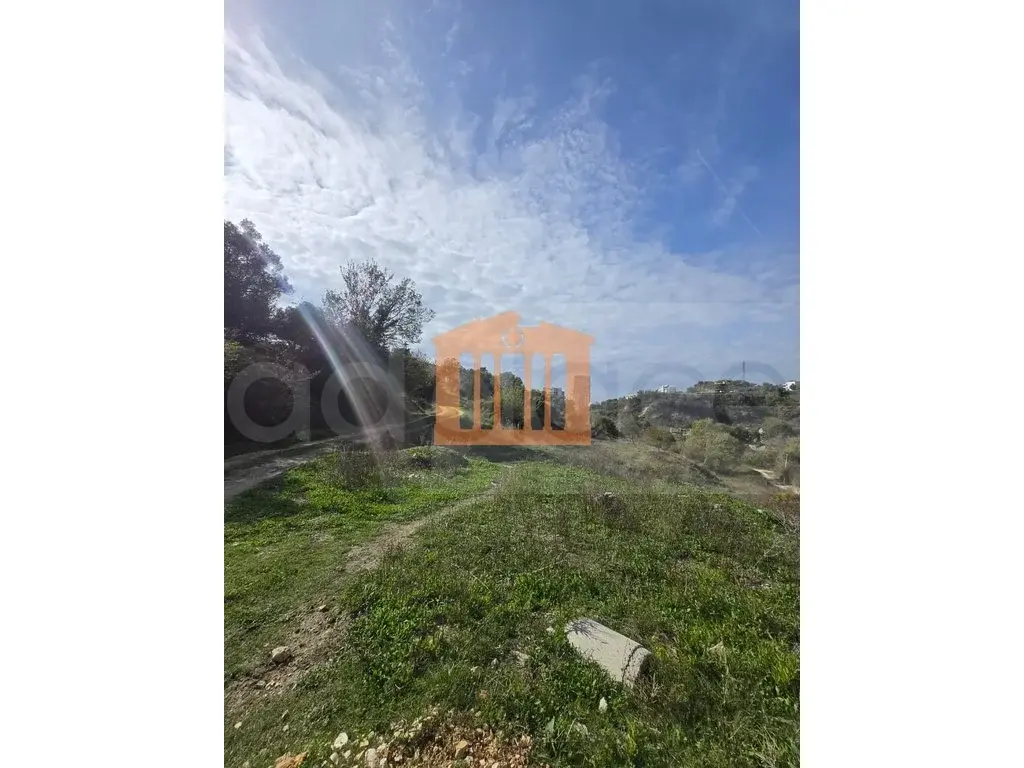 Parcela toke 300 m²