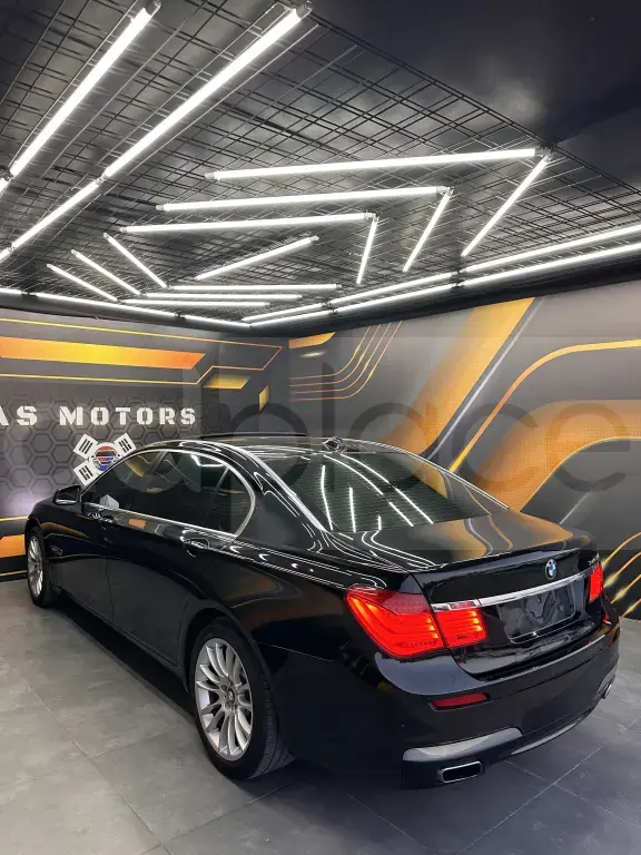 BMW 7 series F01/F02/F07  2011
