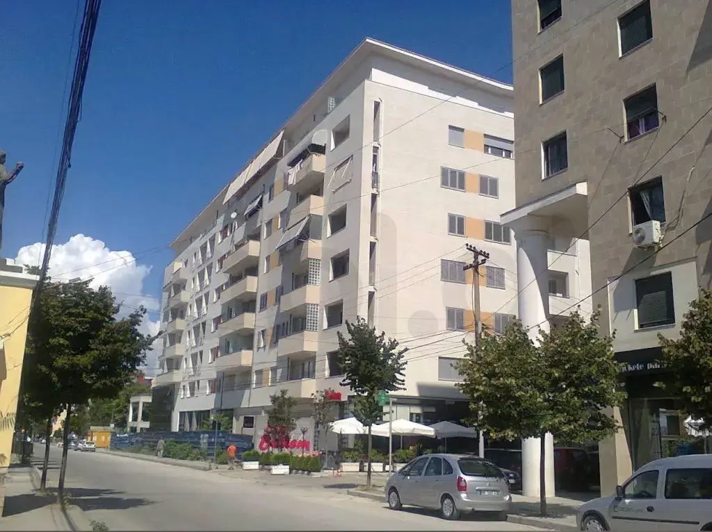 Garazhe, parkim  48m²