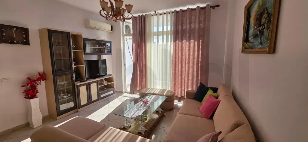 Apartament 2 rooms 79m² 2 floor