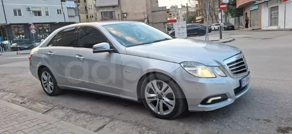Mercedes-Benz E-Class W212  2009, 277 000 km