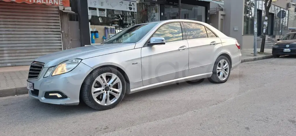 Mercedes-Benz E-Class W212  2009, 277 000 km