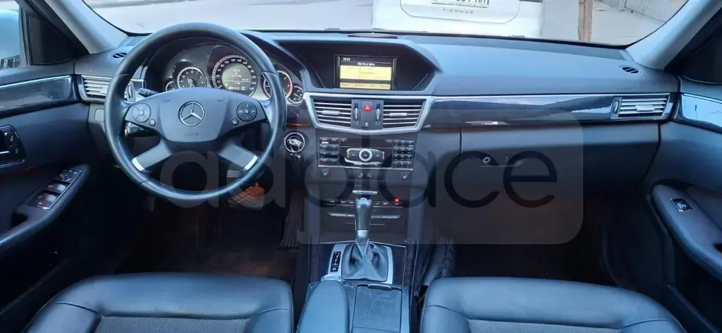Mercedes-Benz E-Class W212  2009, 277 000 km