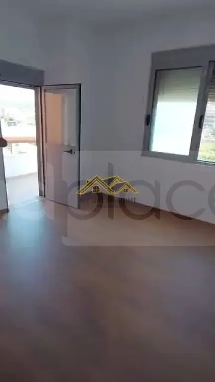Ndërtesë e re  84m²
