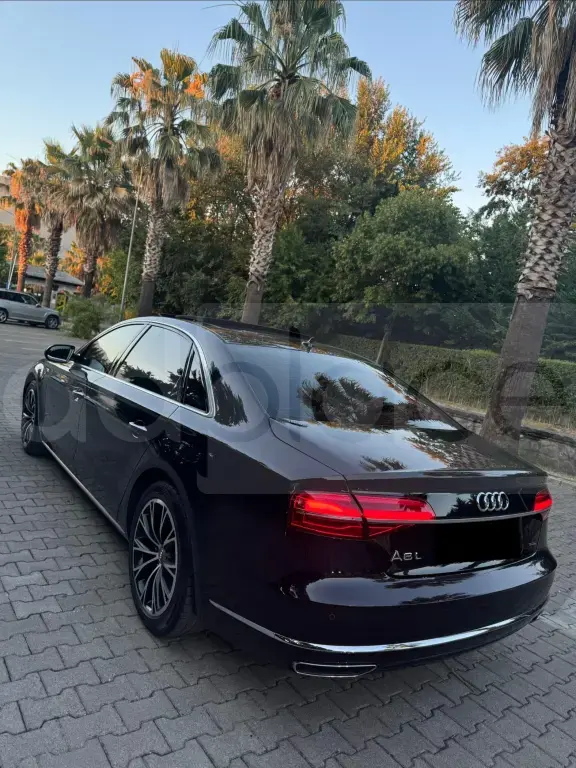 Audi A8 D4 Facelift  2014, 156 000 km