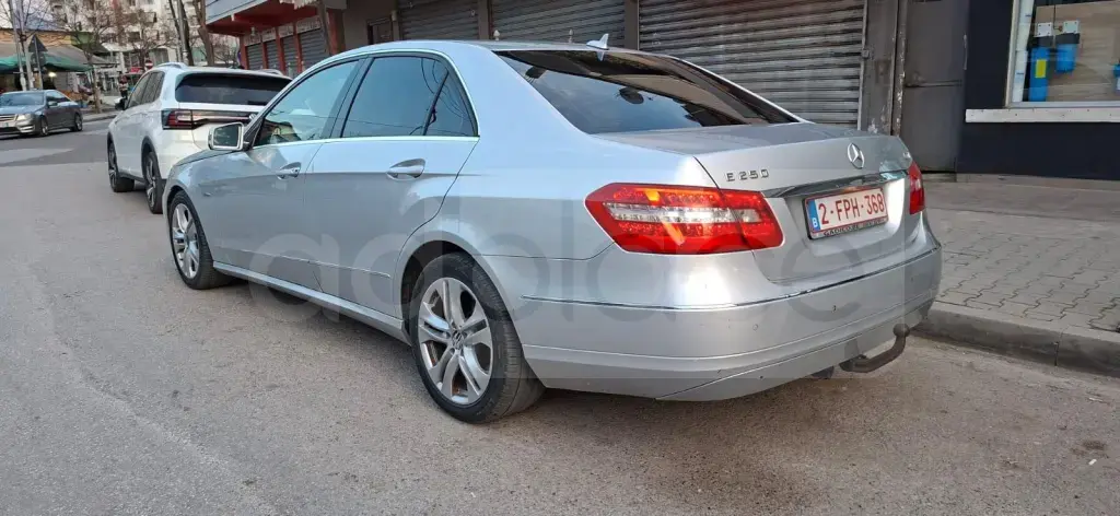 Mercedes-Benz E-Class W212  2009, 277 000 km