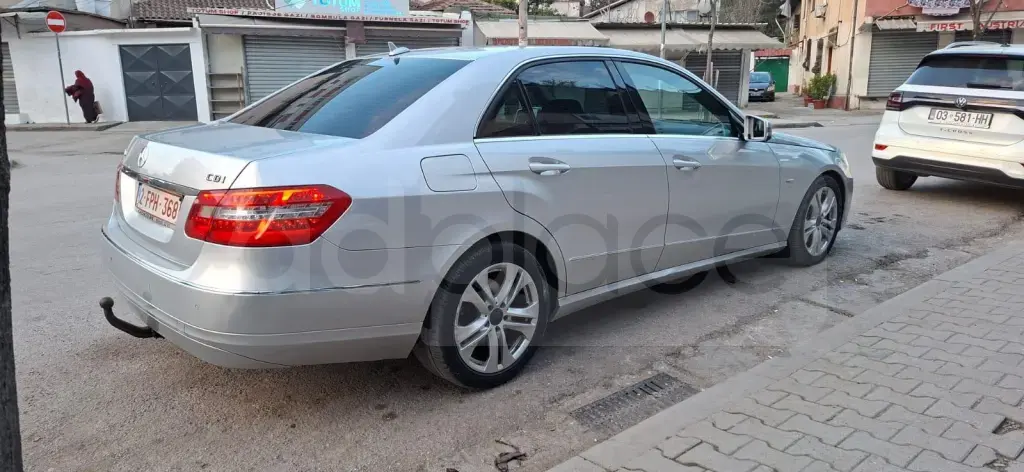 Mercedes-Benz E-Class W212  2009, 277 000 km