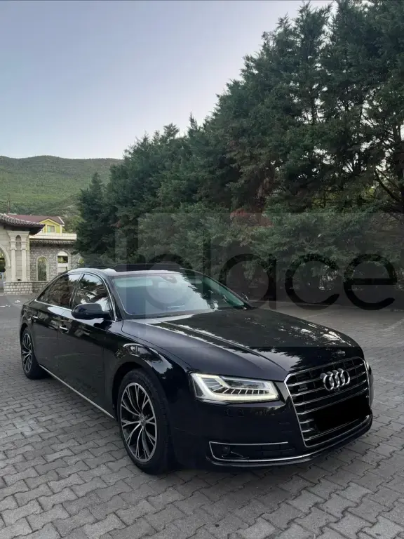 Audi A8 D4 Facelift  2014, 156 000 km