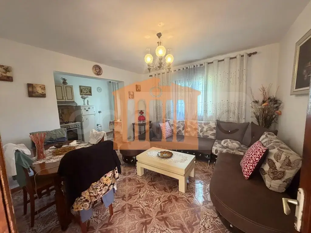 Vilë 311 m² 2 kati