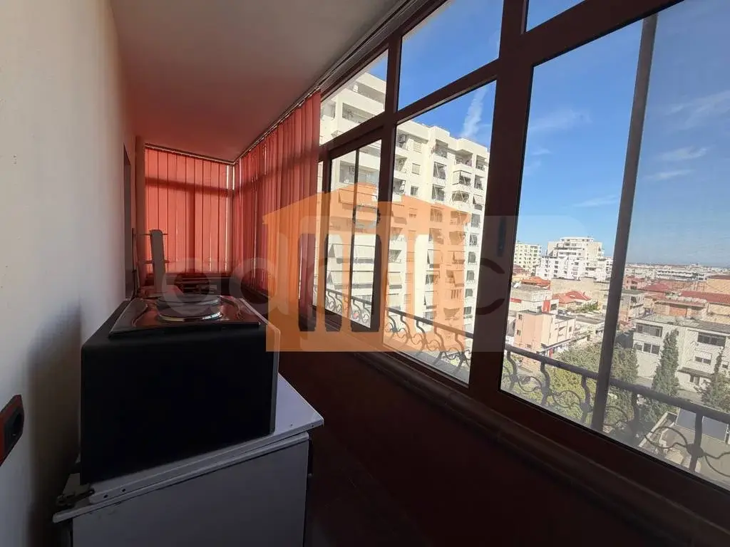 Apartament 1+3 dhoma 138 m² 6 kati