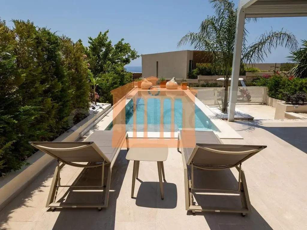 Vilë 150 m²
