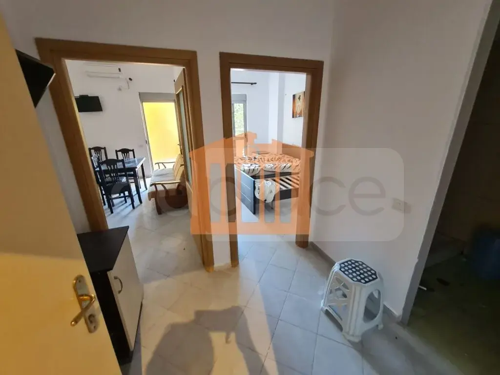 Pasuri të palujtshme komerciale 709 m² -1-0-1 kati
