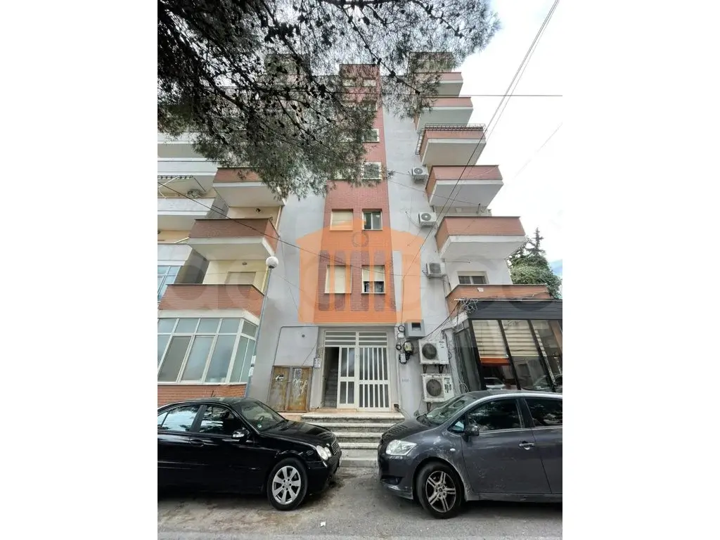 Apartament 1+2 dhoma 102 m² 4 kati