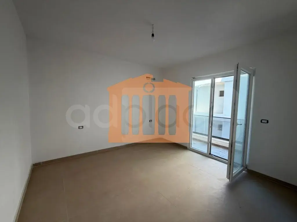 Apartament 1+1 dhoma 65 m² 3 kati