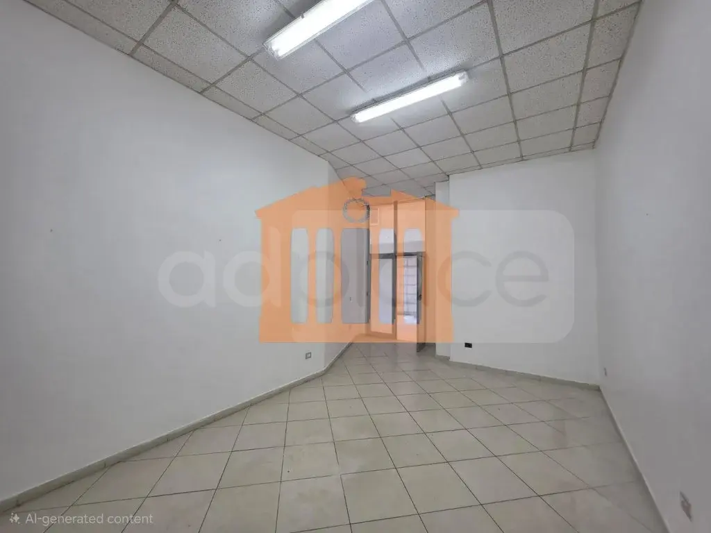 Pasuri të palujtshme komerciale 32 m² 1 kati