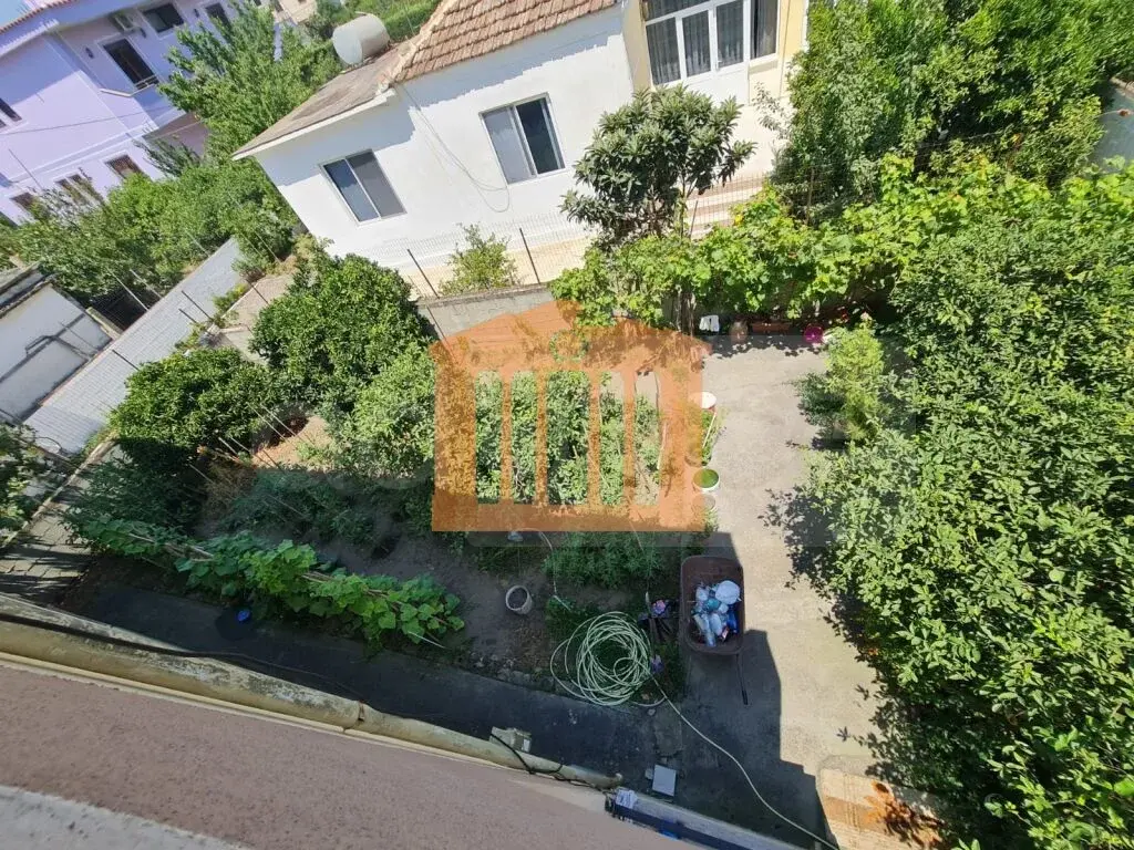 Vilë 246 m² 1 kati