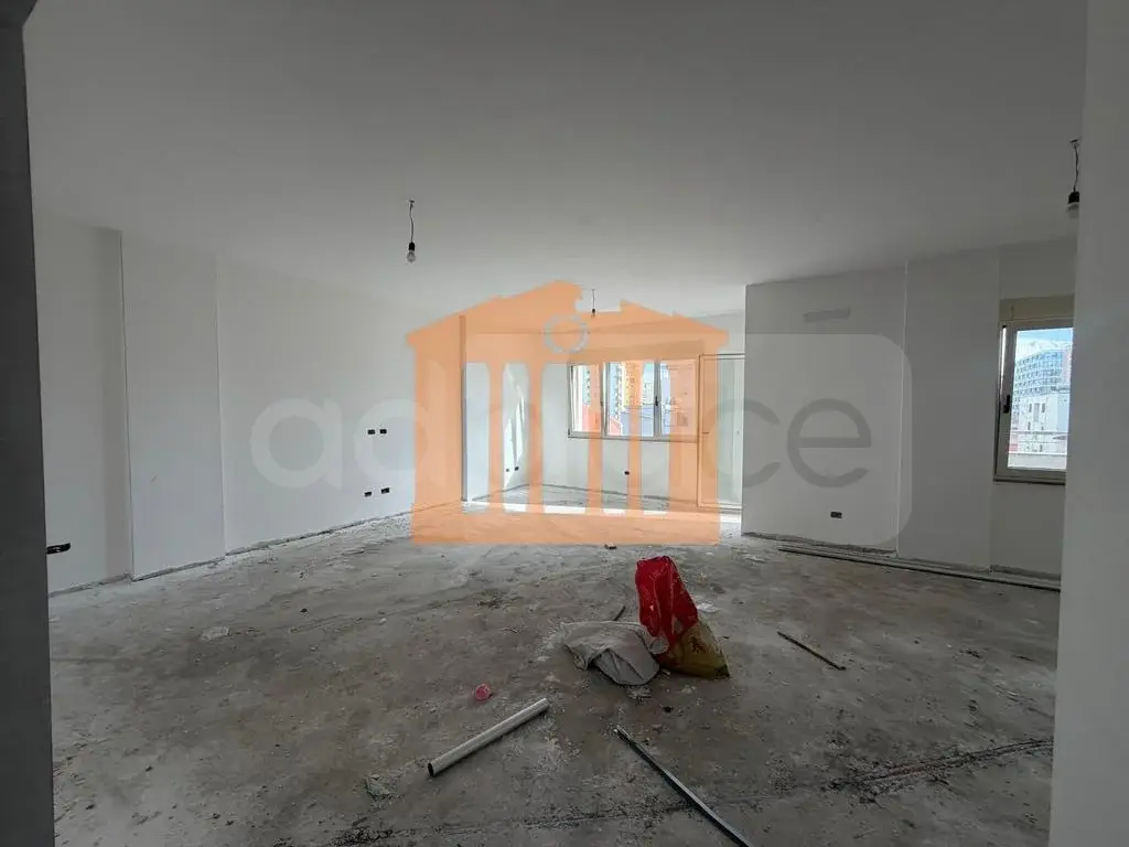 Apartament 1+2 dhoma 126 m² 3 kati