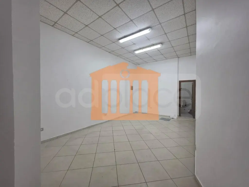 Pasuri të palujtshme komerciale 32 m² 1 kati