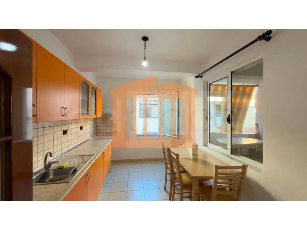 Apartament 1+2 dhoma 92 m² 3 kati