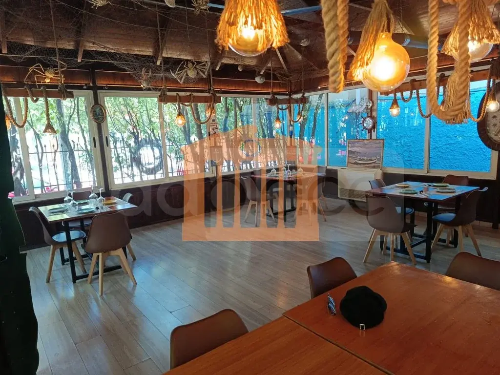 Pasuri të palujtshme komerciale 120 m²