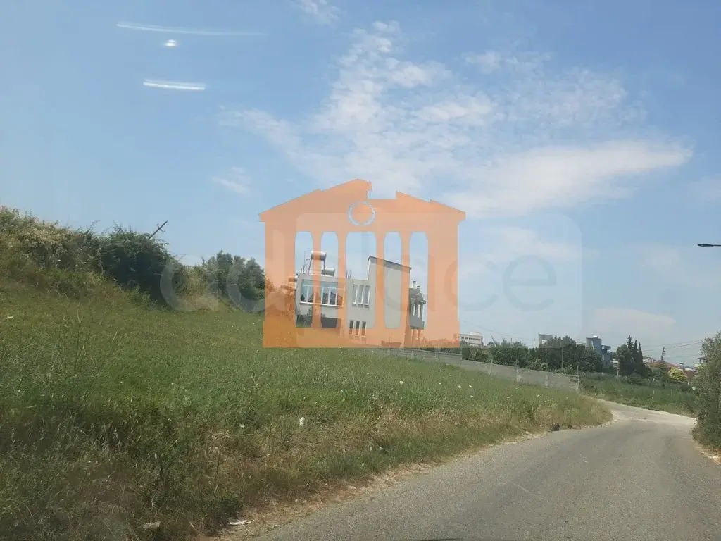 Land plot 1856 m²