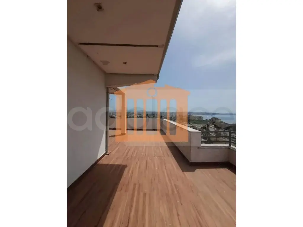 Apartament 1+2 dhoma 280 m² 8 kati
